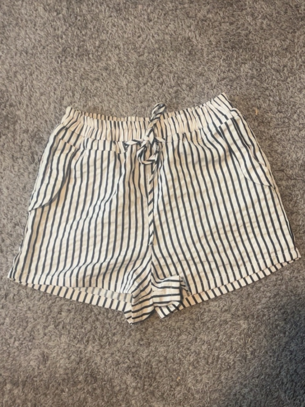 SHEIN Black and White Vertical-Stripe High Waist Shorts